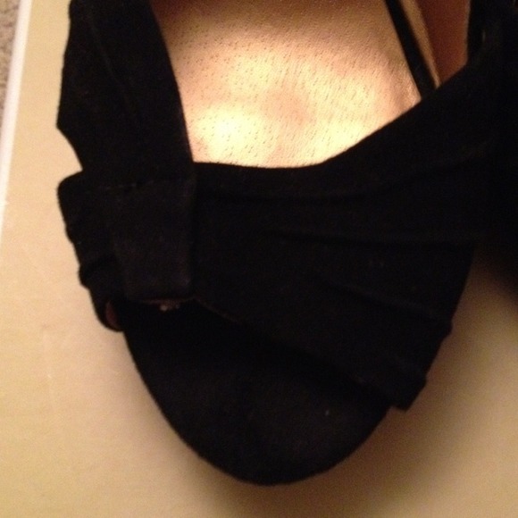 Seychelles black peeptoe sling backs! - Picture 4 of 4
