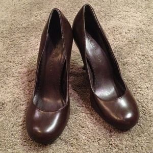 CL by Laundry Shoes - Chocolate heels Sz 6.5--never worn CL by Laundry Shoes - Chocolate heels Sz 6.5--never worn
