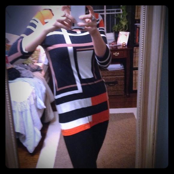 ⚡☀SOLD-Trade deal!  Mod geo 3/4 sleeve