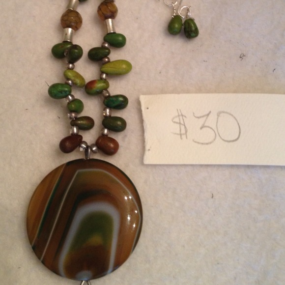 Set - Picture 2 of 2