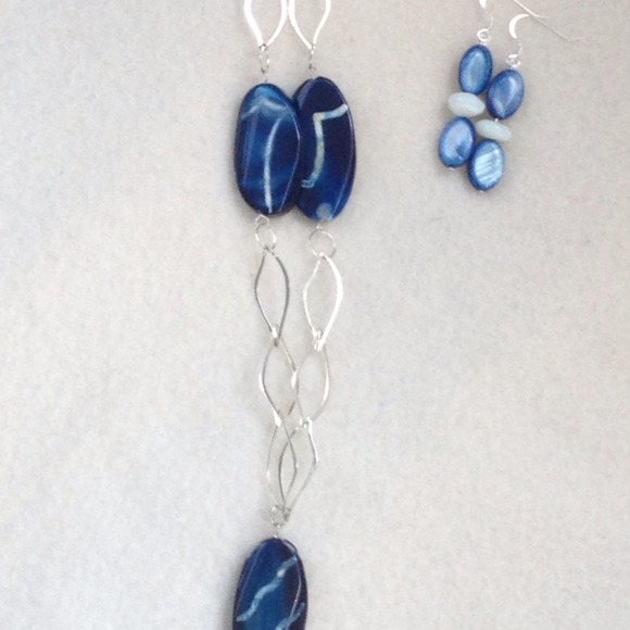 Set - Picture 2 of 2