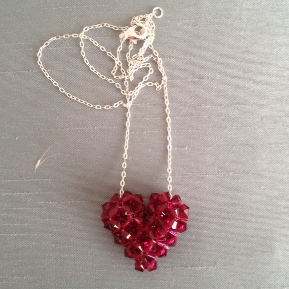 💢SOLD💢925 Silver Necklace w/red Swarovski Heart
