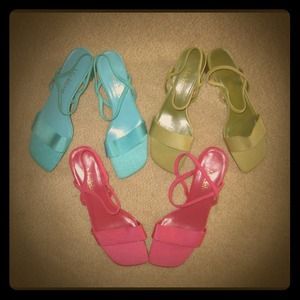 NEW- Pastel Shoe Bundle - Green, Pink & Blue