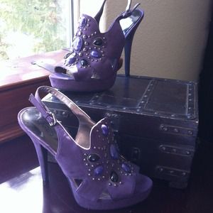 Carlos by Carlos Santana Shoes - RESERVED! Carlos Santana Purple Studded Platforms Carlos by Carlos Santana Shoes - RESERVED! Carlos Santana Purple Studded Platforms