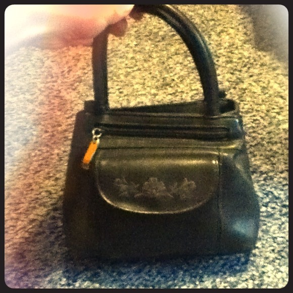 Cute brown handbag w/shoulder strap