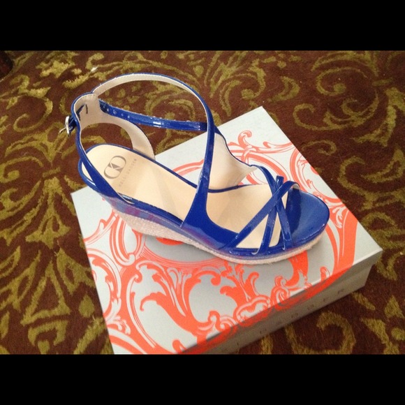 Kelsi Dagger never worn just in time for spring!