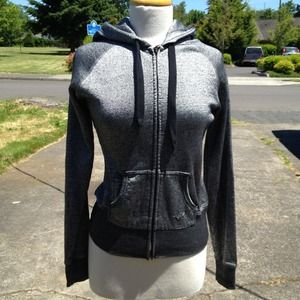 ❌❌sold❌❌ Metallic black and silver sweater