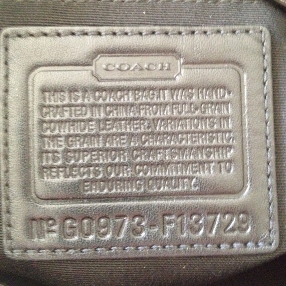 Authentic😍gorgeous coach pewter leather handbag - Picture 4 of 4