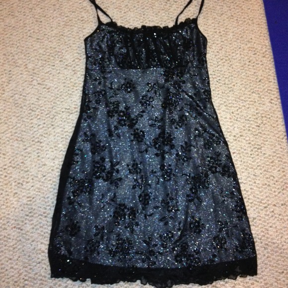 🔴SOLD🔴 ** Cute Jr Dress