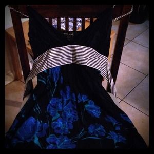 Cute baby-doll tank top.! Perfect for da summer.!!