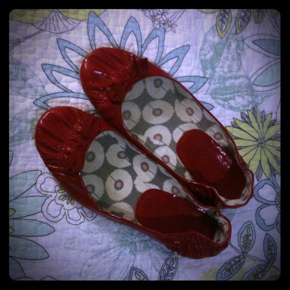 ⚠SOLD⚠ALDO red flats