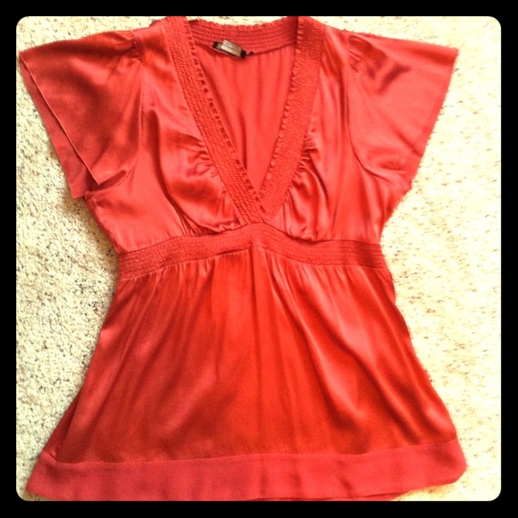 SOLD🌸Salmon BCBG Silk Blouse🌸