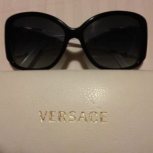 Versace Accessories - Black and white Versace sunglasses Versace Accessories - Black and white Versace sunglasses