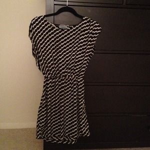 /method Dresses - RESERVED: Juicy Pants and Printed dress Bundle /method Dresses - RESERVED: Juicy Pants and Printed dress Bundle