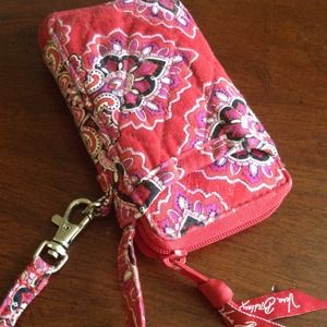 Vera Bradley zip-around wallet