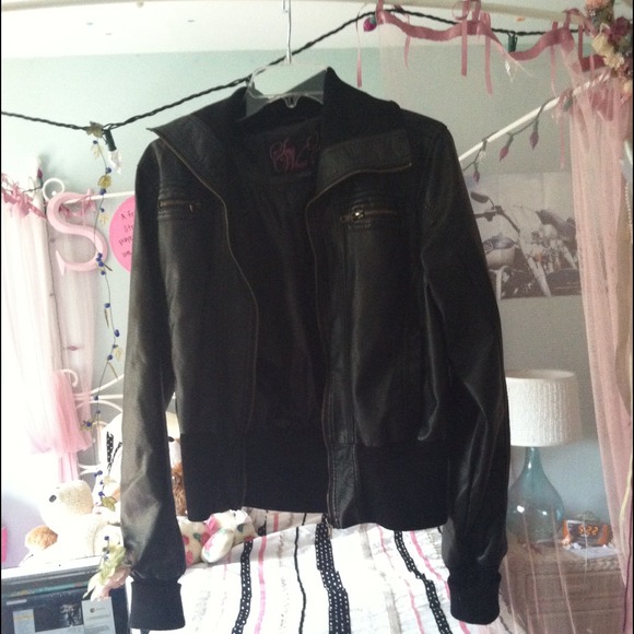 Faux leather jacket! Size Large.