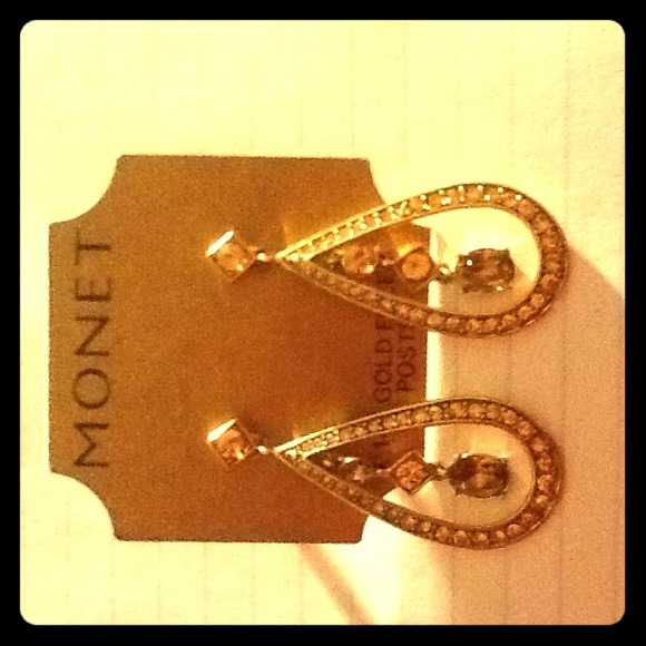 Monet 14k gold filled large teardrop earrings