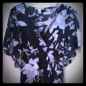 Gauzy, super light summer top
