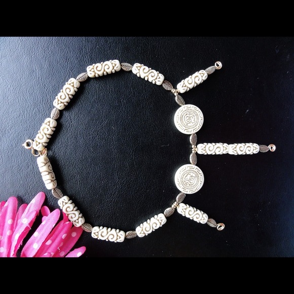 Brand new faux bone tube beads necklace