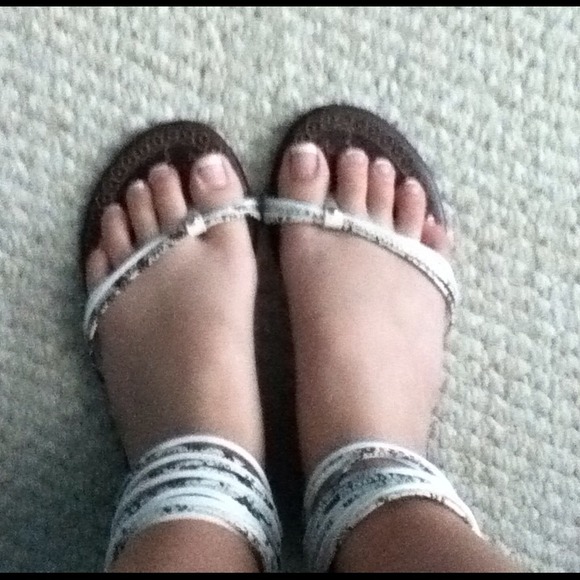 Traffic Sandals - Picture 3 of 3