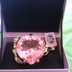 Bundle for @pugsweluv