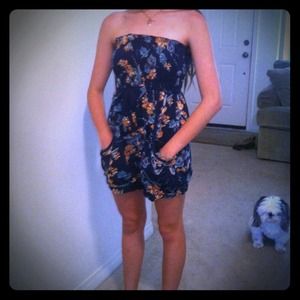 ✨reserved✨Floral romper ☀🌸