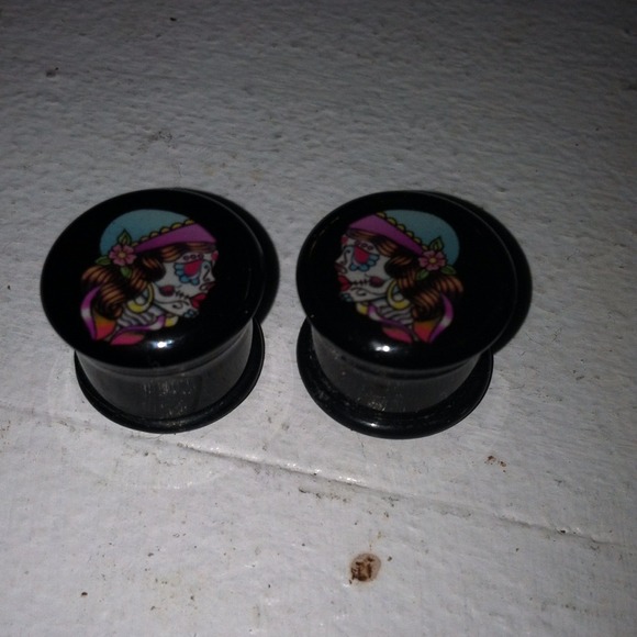 REDUCED!<3 Floral gypsy gauges, size 9/16s.