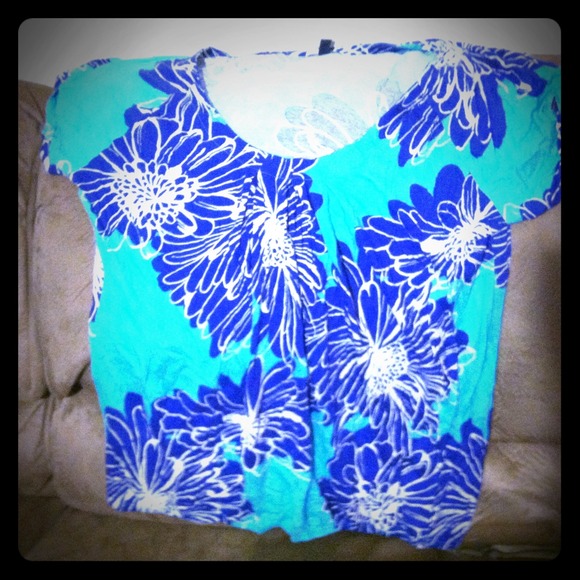 American Eagle Short sleeve shirt