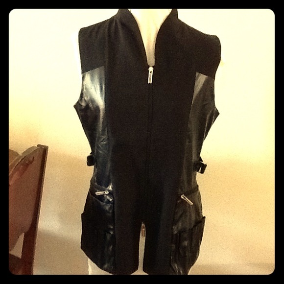 Reserved trade with @lisamarue Lancôme vest/dress