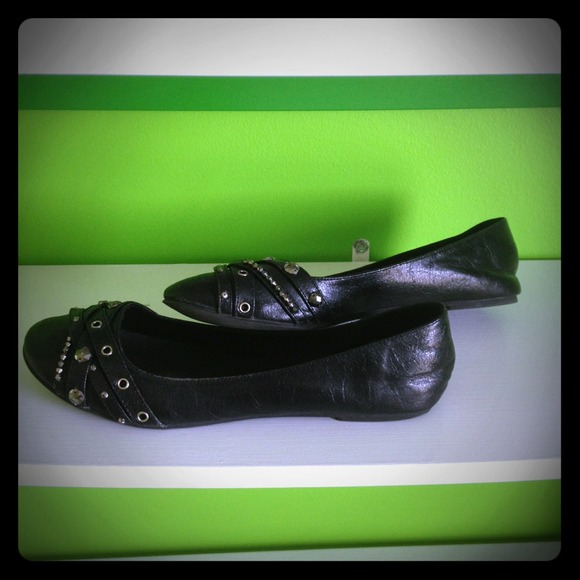 Black and beaded Ballet Flats
