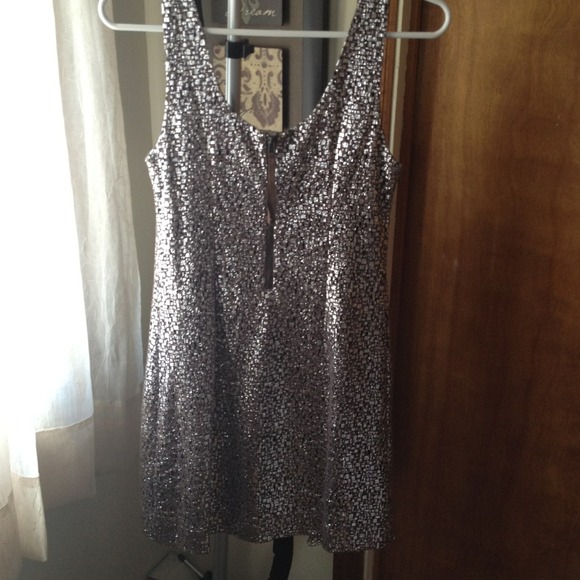 GUESS Party Dress - Picture 3 of 4