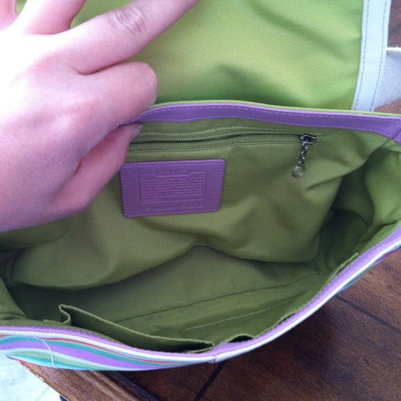 ⚡SOLD!!!  Adorable Coach bag - Picture 3 of 4
