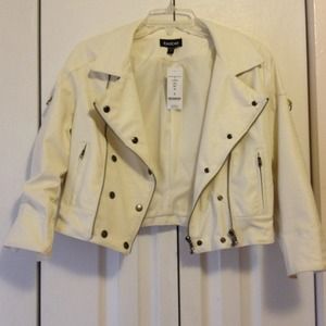 Off-white chic leather jacket