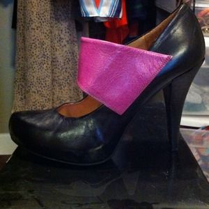 Steve Madden maryjane-style heels