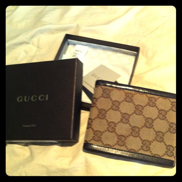 Men's Gucci wallet