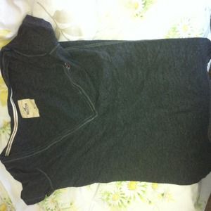 Hollister v neck