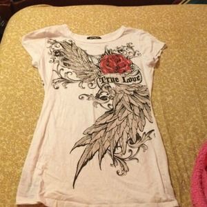 White t shirt very cute