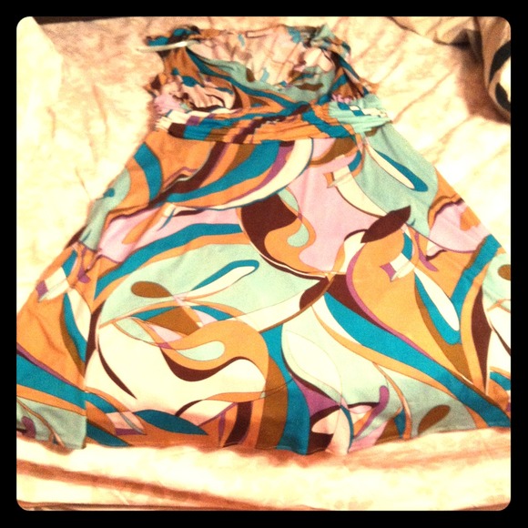 Sleeveless dress