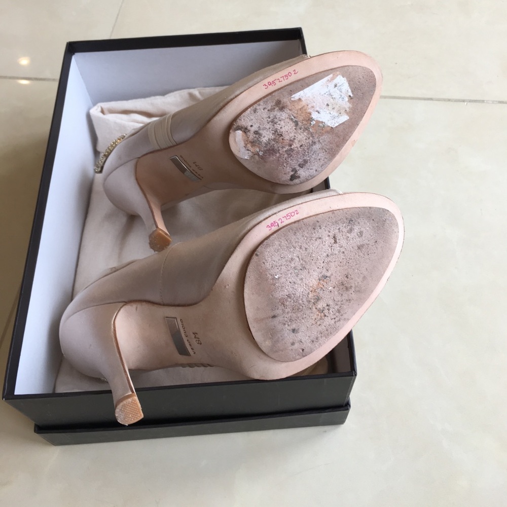 Badgley Mischka Nude Satin Peep Toe Pumps-Size 8 - Picture 4 of 4