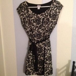 ❌reserve for whitney❌H&M dress and High low tank