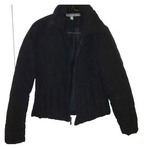 Black small puffy fitted jacket by Kenneth cole