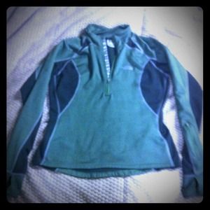 --- North Face fleece---