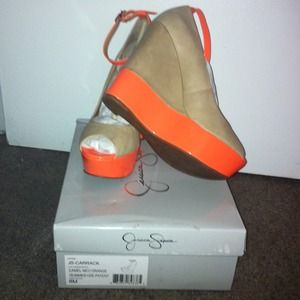 Jessica Simpson carrack wedge size 8