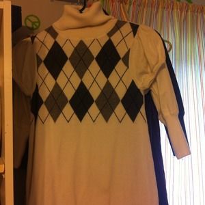 white argyle turtleneck shortsleeve sweater dress