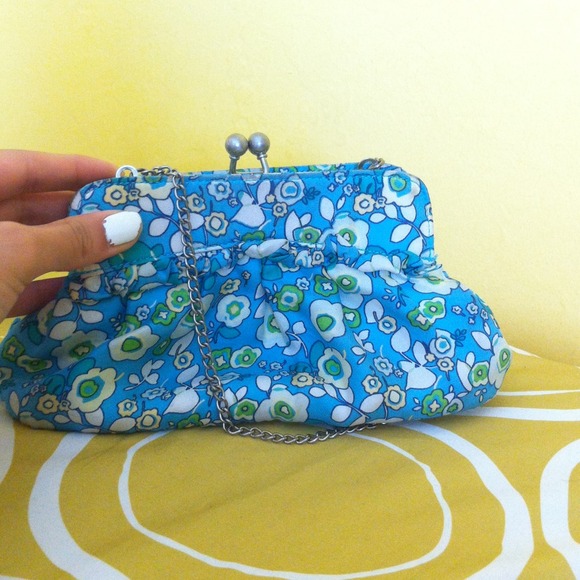 Clutch bag from Gap. Perfect for the summer.