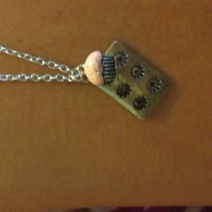 cupcake necklace