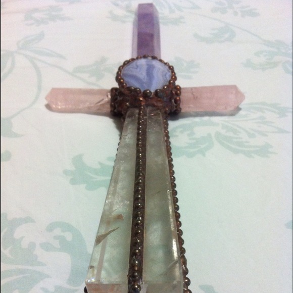 Crystal Cross - Picture 2 of 4