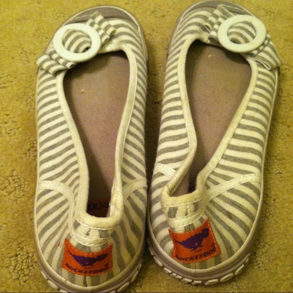 Flats - Picture 3 of 3