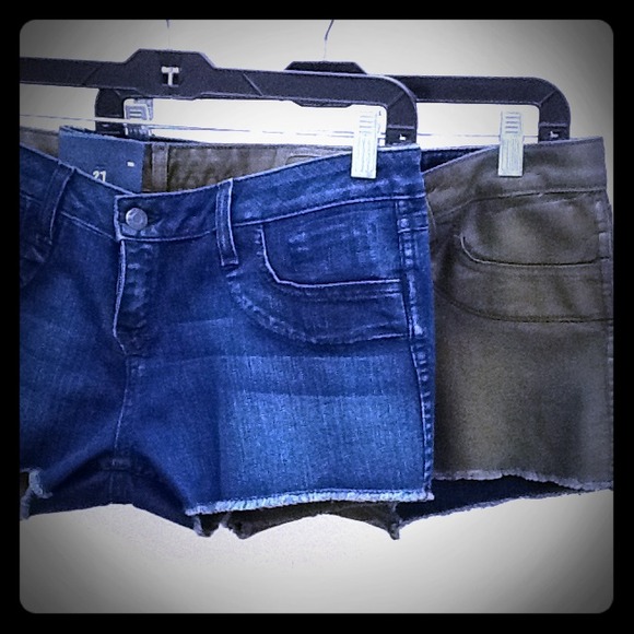 Reversible shorts - Picture 1 of 1
