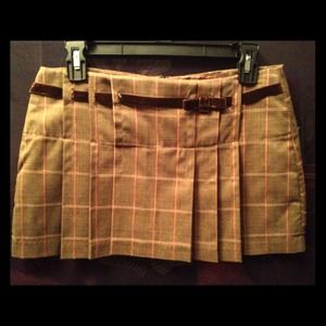 ADORABLE brown plaid mini skirt